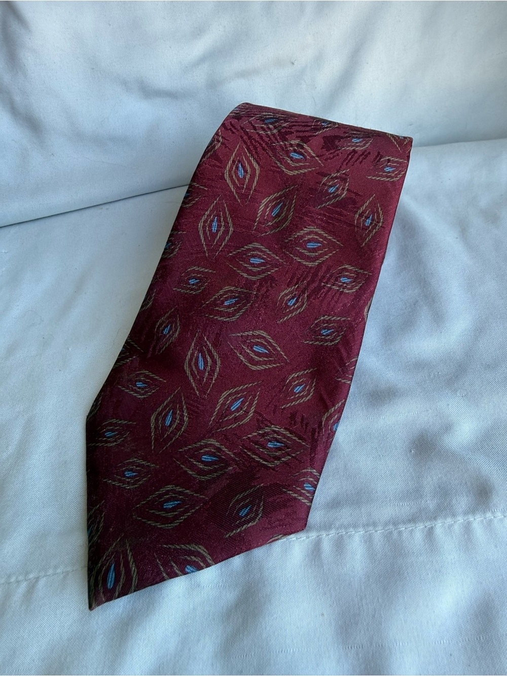 Vintage Men's Tie Lilly Dache Burgundy Patterned Tie